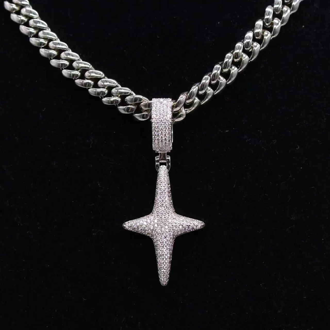 FLACO ICE STAR™ Cuban Chain